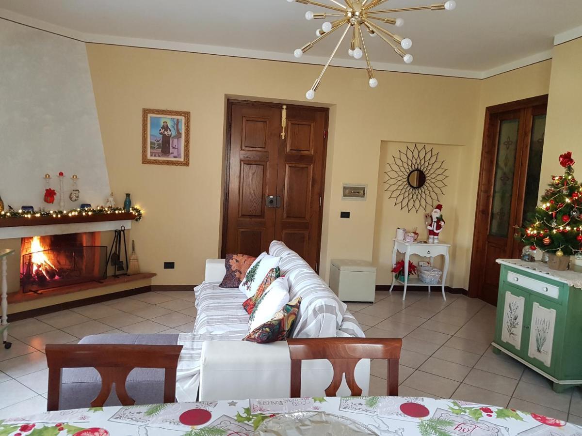 Via Del Fusato 13 Casa Carla Chiusi della Verna Eksteriør billede